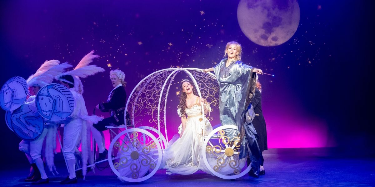 Student Blog: A Performer Backstage