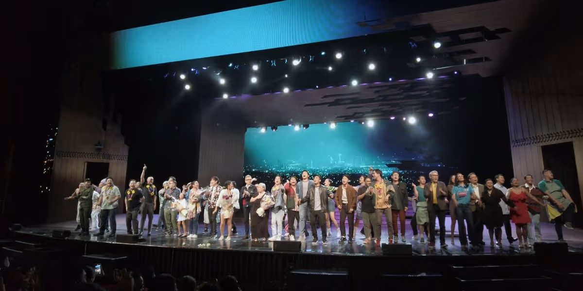 Video: ANG HULING EL BIMBO Returns to the Newport Performing Arts Theatre