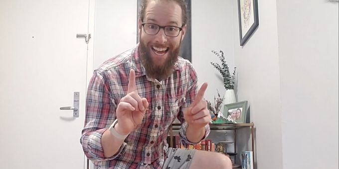 BWW Exclusive: Daily #MobilityMinute with Mark Fisher Fitness Trainer Harold Gibbons- Hip Flexer Mob