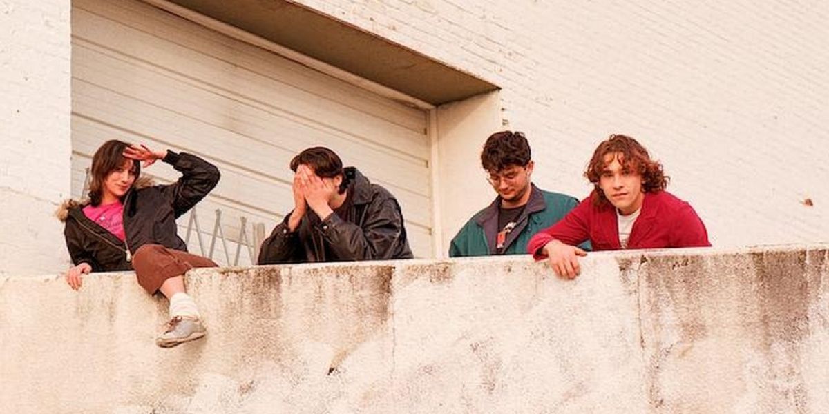 Feeble Little Horse Announce New Album 'Girl With Fish'