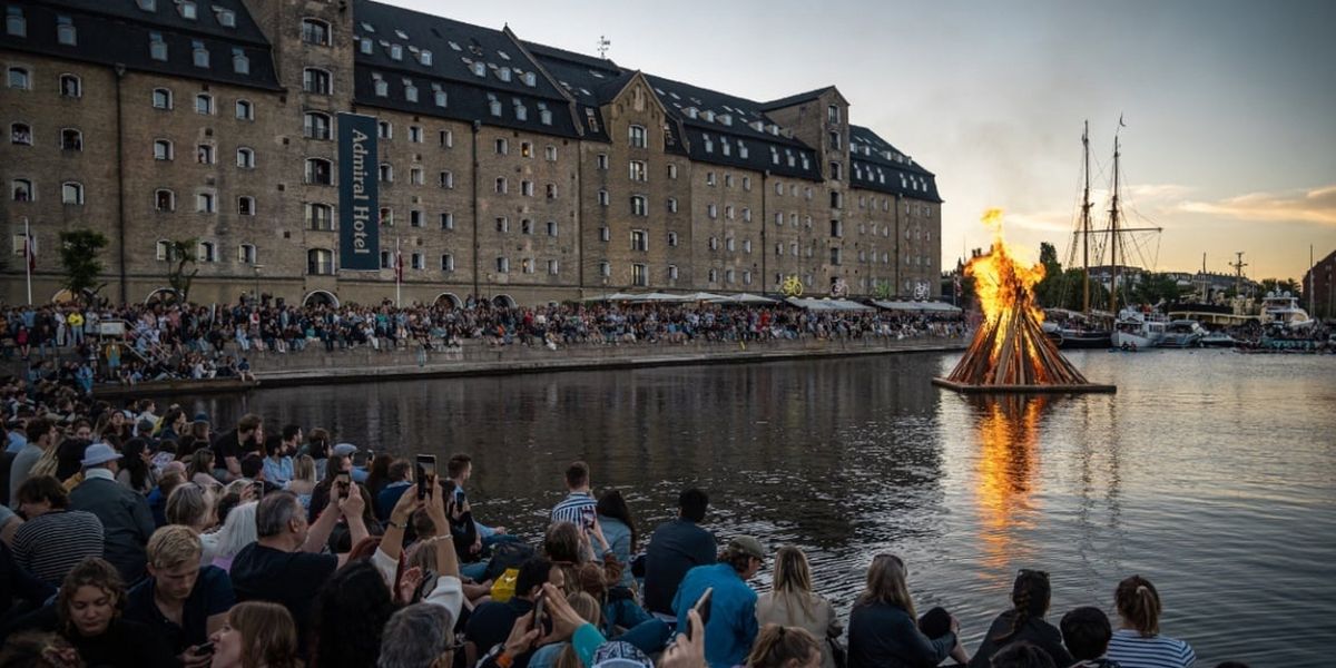 Sankt Hans på Ofelia Plads Comes to Det KGl. Teater This Month