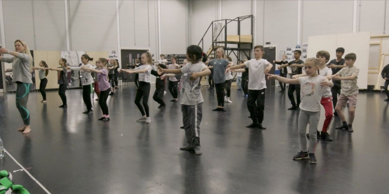 VIDEO: Inside Rehearsal For BILLY ELLIOT at Curve Leicester Video