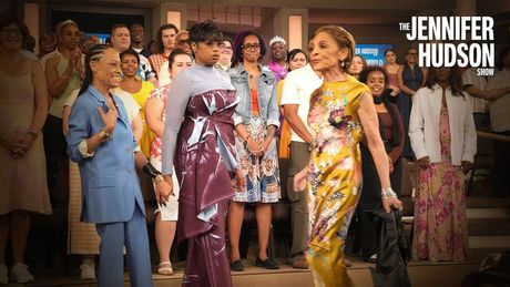 Jasmine Guy Revives the 'Whitley Walk' with A DIFFERENT WORLD Cast Photo