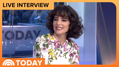 Parker Posey on Hosting 'The Mob' and Fans Yelling 'Piper Nooo!'