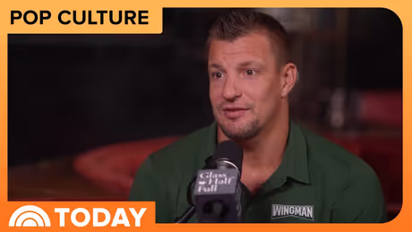 Rob Gronkowski Calls Tom Brady a 'Father Figure' Photo