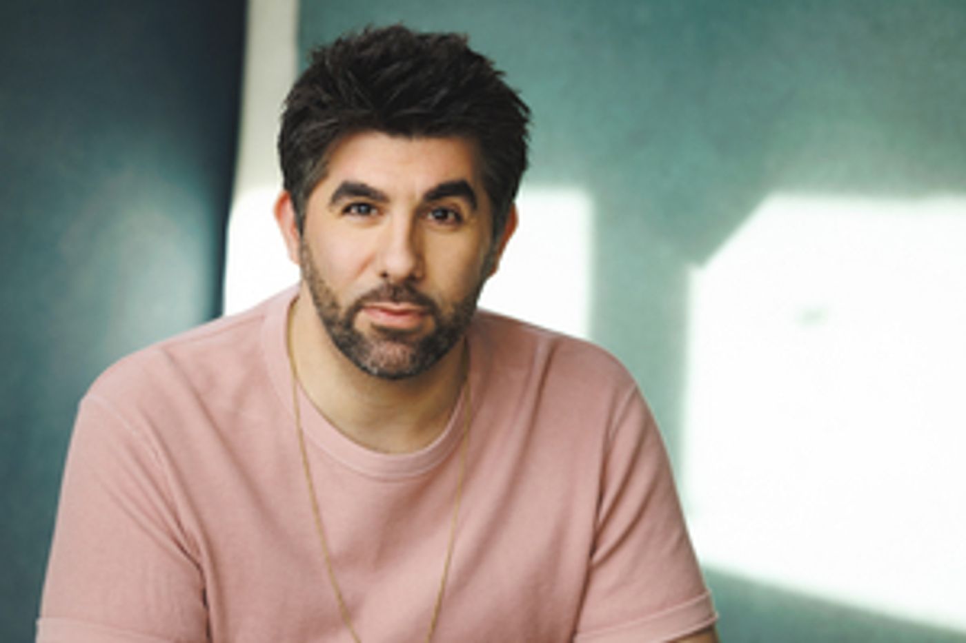 Interview: Simon Lipkin on the Joys of Christmas and Playing Buddy in ELF THE MUSICAL  Image