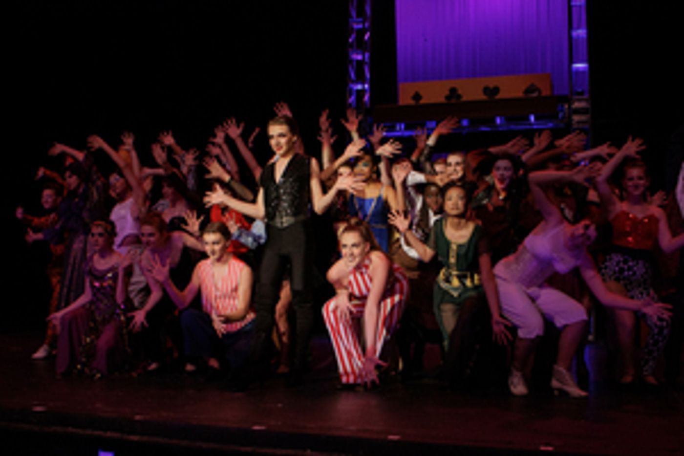 Review: PIPPIN at West Fargo High Theatre  Image