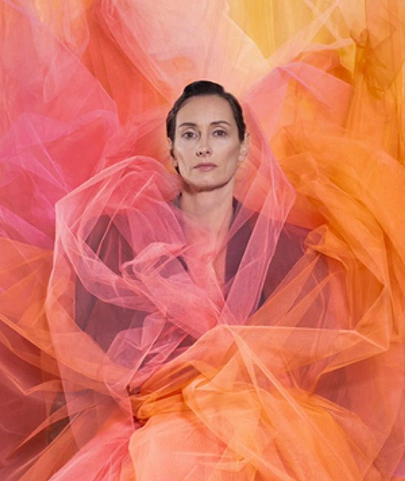 DIE CSÁRDÁS-FÜRSTIN Comes to Den Norske Opera This Week  Image