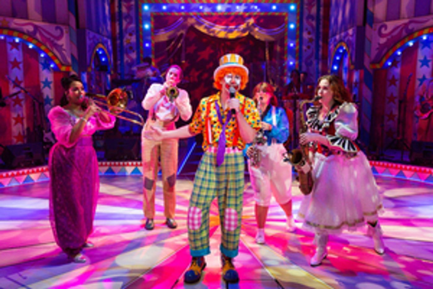 Review: GOLDILOCKS AND THE THREE BEARS, New Wolsey Theatre  Image