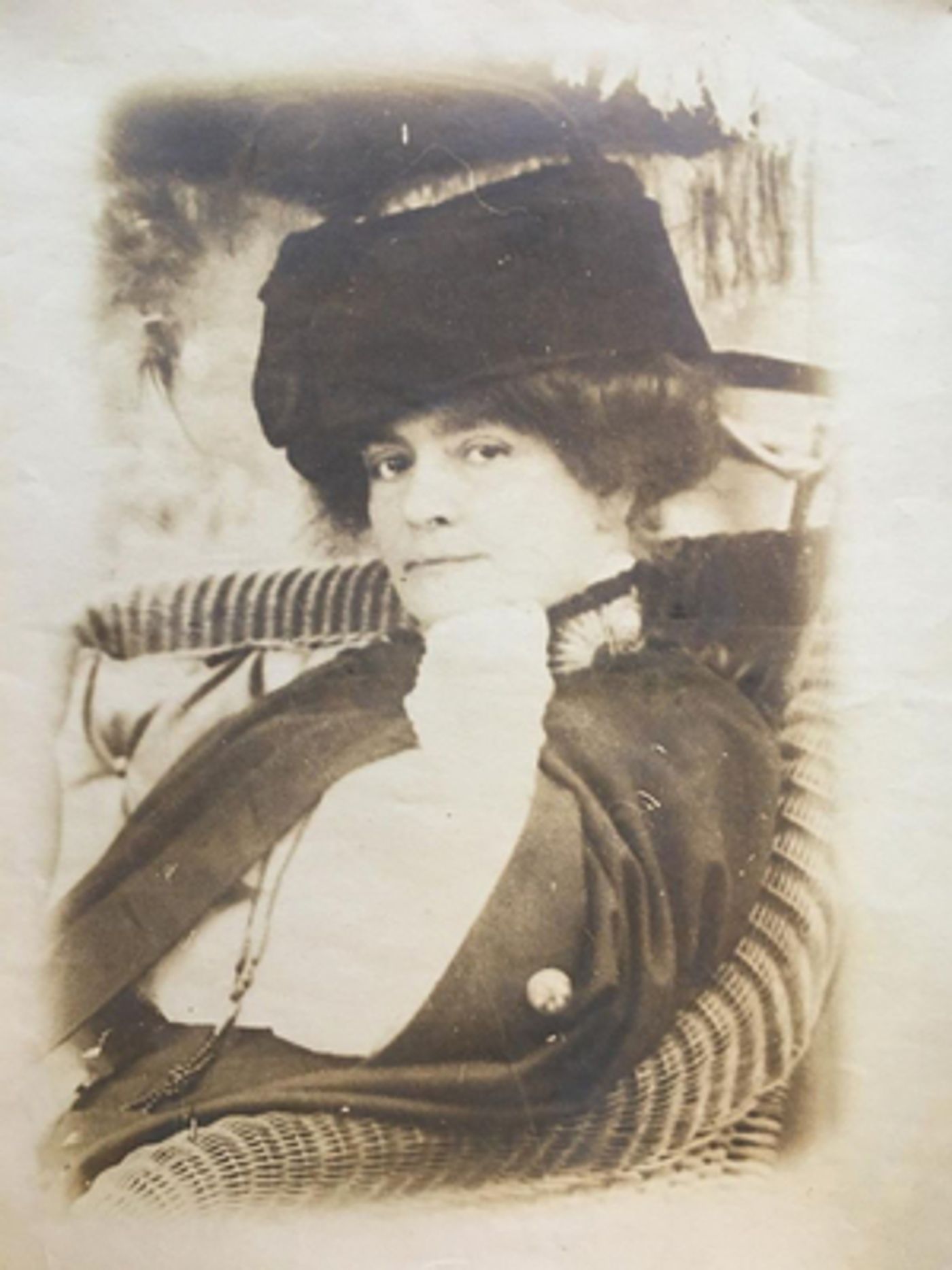 'To Fight for the Poor with My Pen: Zoe Anderson Norris, Queen of Bohemia' Exhibition is on Display Next Year  Image