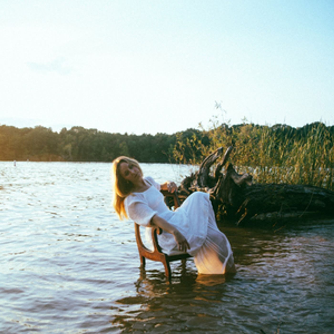 Nashville Singer/Songwriter Madison Steinbruck To Release Single 'Australia's Lonelier' With Debut Album, January 27  Image