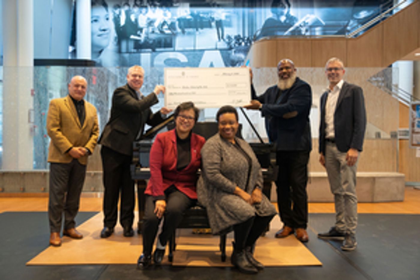 Steinway & Sons Collaboration With Lenny Kravitz Leads To $50K Donation To Harlem School Of The Arts  Image