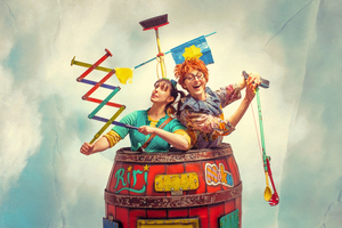 Ruxy Cantir and Sarah Rose Graber Will Embark on UK Tour With TWO IN A BARREL  Image