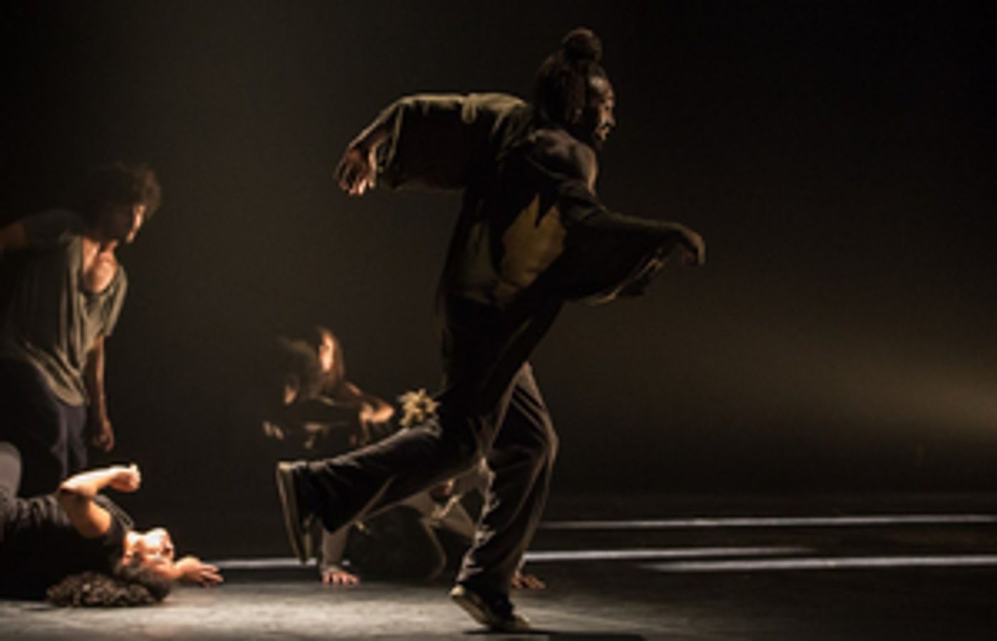 Companhia Urbana De Dança Performs Rio De Janiero's Thrilling Street Dance In 5 PASSOS, March 11- 12  Image