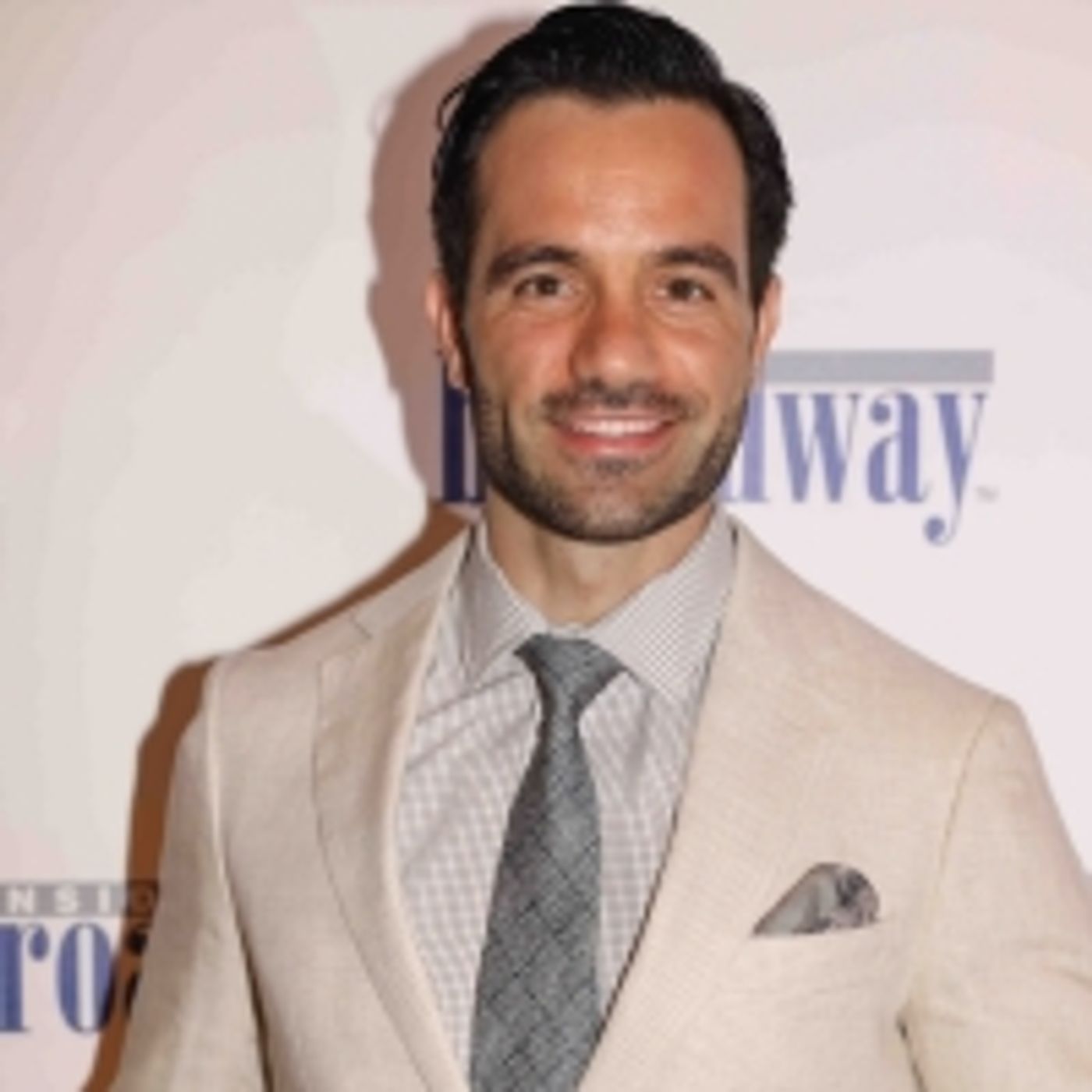 Wake Up With BWW 5/15: FROZEN Concludes Broadway Run, HADESTOWN Available For Licensing, and More!  Image