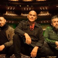 Rafo Raez y Los Paranoias Perform at Gran Teatro Nacional Tonight