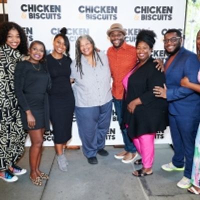 Photos: CHICKEN &amp; BISCUITS Hosts a Picnic Outside the Circle in the Square Theatre