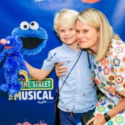 Photos: See Celia Keenan-Bolger, Miguel Cervantes &amp; More on the Red Carpet for SESAME STREET THE MUSICAL