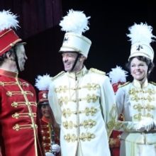 Photos: Hugh Jackman and Sutton Foster Take Bows in THE MUSIC MAN