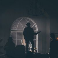 Country Music's Cody Jinks Drops Music Video for 'Hurt You,' Announces Summer Tour