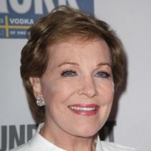 Julie Andrews to Host New 'Julie's Library' Podcast