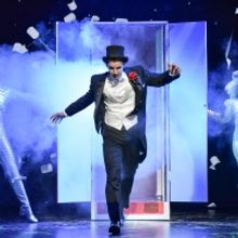 Photo Flash: Mischief Theatre Presents MAGIC GOES WRONG
