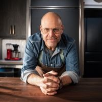 Alton Brown Returns To NJPAC With His New Holiday Show