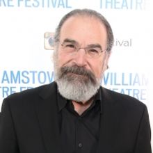 Mandy Patinkin, Lauren Patten, & More Join New Hulu Pilot CAREER OPPORTUNITIES IN MUR