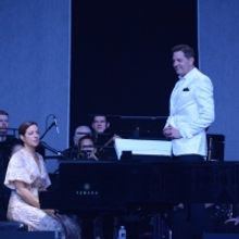 Photo Coverage: Sarah McLachlan Appears With Steven Reineke and the New York Pops at…