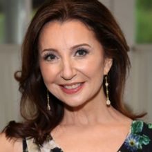 Tony Winner Donna Murphy Joins HBO Max's GOSSIP GIRL Reboot