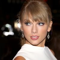 BWW Blog: Dear Taylor Swift - Please, Please Write a Musical!