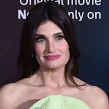 Photos: Idina Menzel, Amy Adams & the DISENCHANTED Cast Hit the Red Carpet at Hollywo