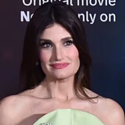 Photos: Idina Menzel, Amy Adams & the DISENCHANTED Cast Hit the Red Carpet at Hollywo