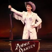 Photo Flash: Reba McEntire's Best Stage Looks!