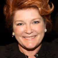 Kate Mulgrew Will Lead THE HALF-LIFE OF MARIE CURIE at the Minetta Lane Theatre