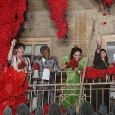 Photos: HADESTOWN Company Celebrates First Performance Back on Broadway