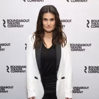 Idina Menzel, Josh Gad, Jonathan Groff & More Guest on JIMMY KIMMEL LIVE Next Week