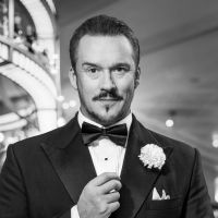 Russell Watson Will Play 'Billy Flynn' in CHICAGO UK and Ireland Tour