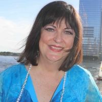 Ann Hampton Callaway Releases New Single 'The Moon Is A Kite'