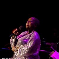 BWW Review: Lillias White Makes 54 Below Happy