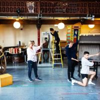 Photos: In Rehearsal For MAGIC GOES WRONG at the Apollo Theatre