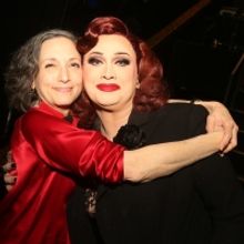 Photos: Bebe Neuwirth Visits Jinkx Monsoon Backstage at CHICAGO For Teacher's Night o