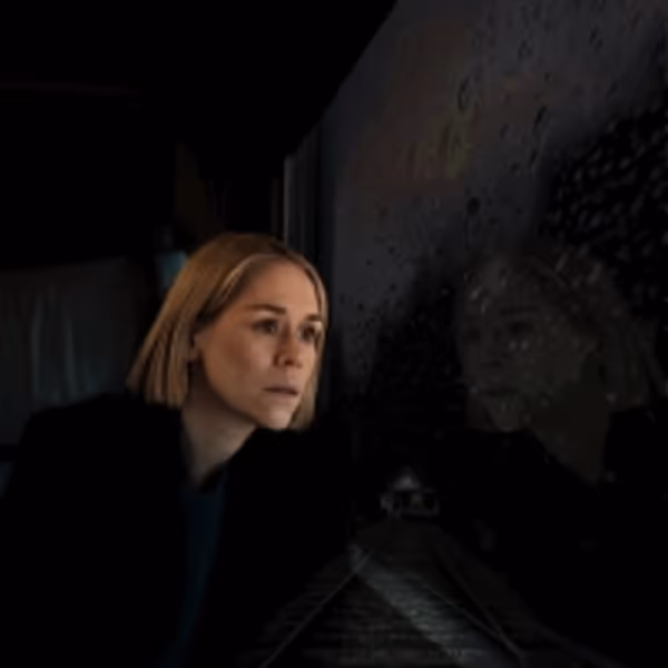 THE GIRL ON THE TRAIN Returns to London in June Photo