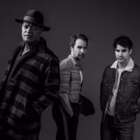 Photo Flash: First Look at Laurence Fishburne, Sam Rockwell and Darren Criss in…