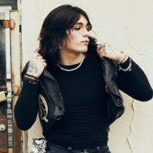 Quinton Griggs Unveils Heartfelt Single “Gemstone”