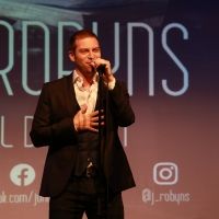 Photo Flash: Jon Robyns, Alice Fearn and Kevin Clifton Perform at Leicester Square…