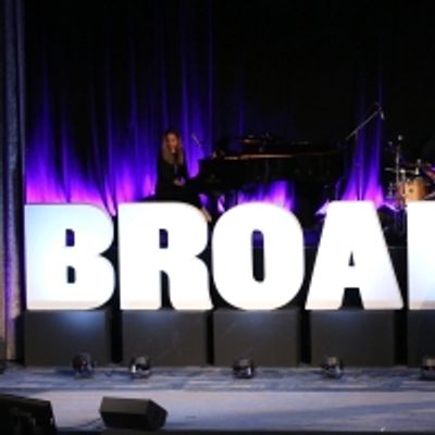 Interview: BroadwayCon 2022 Promises Stars, Shows, and Safety Standards- Go Inside the Con's Live, In-Person Return!