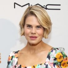 Celia-Keenan Bolger and Gideon Glick Launch #BroadwayFeedsBellevue Meal Train