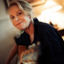 Mary Chapin Carpenter Returns To Scottsdale Center For The Performing Arts in June