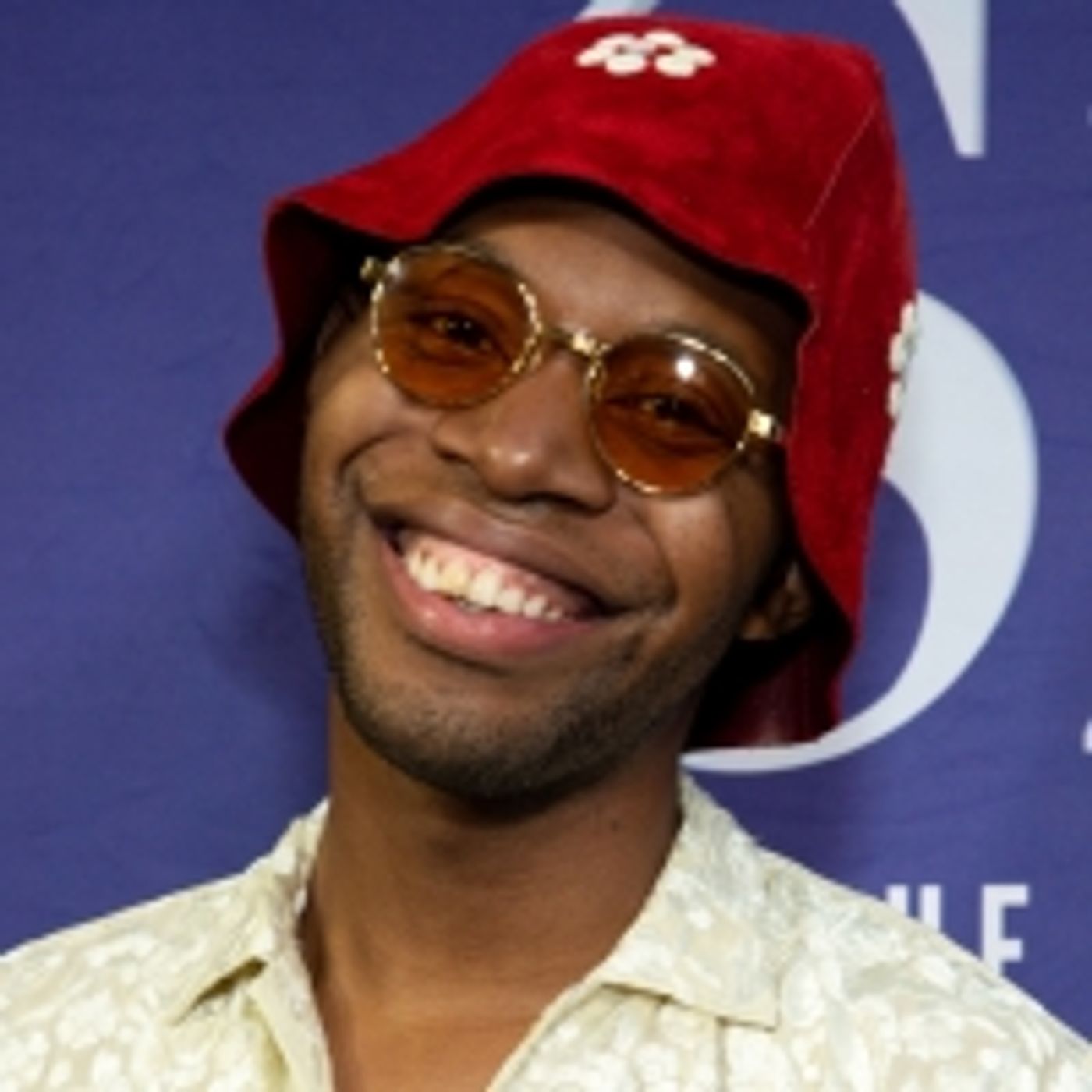 Wake Up With BWW 10/6: DISNEY PRINCESS Concert Tour Cancelled, A CHRISTMAS CAROL Tour Cast, and More!  Image